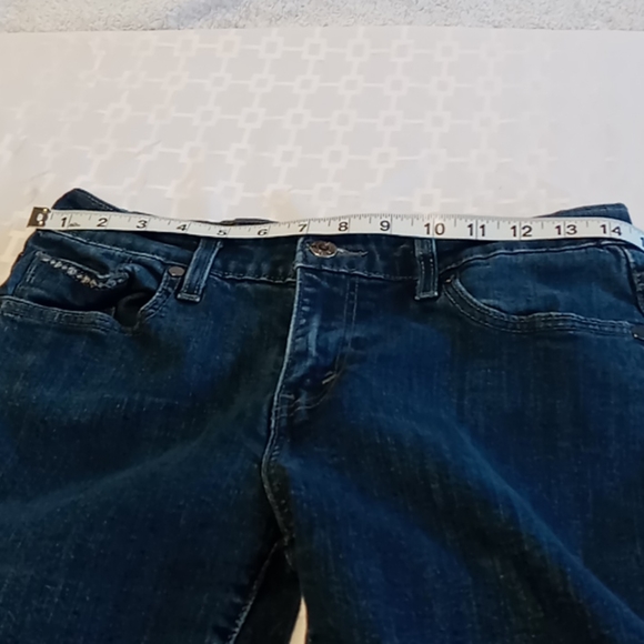 Women's Levi Strauss ladies Jeans. Size 8M. - Picture 8 of 8